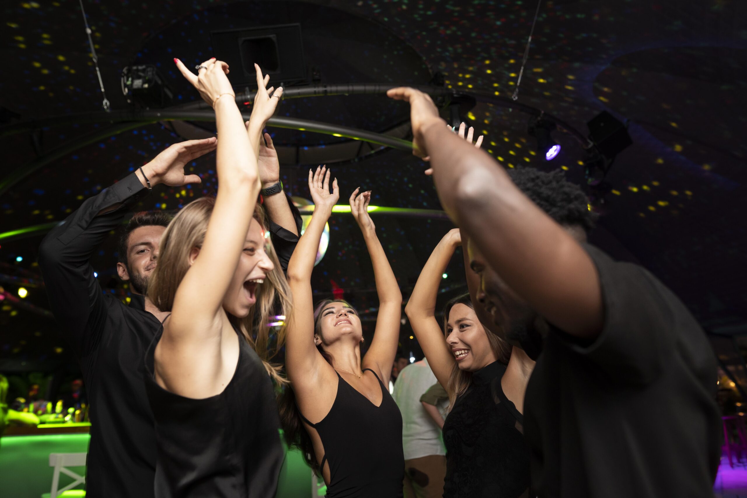 Vida Noturna de Brasília: As Melhores Baladas e Clubes da Capital Federal